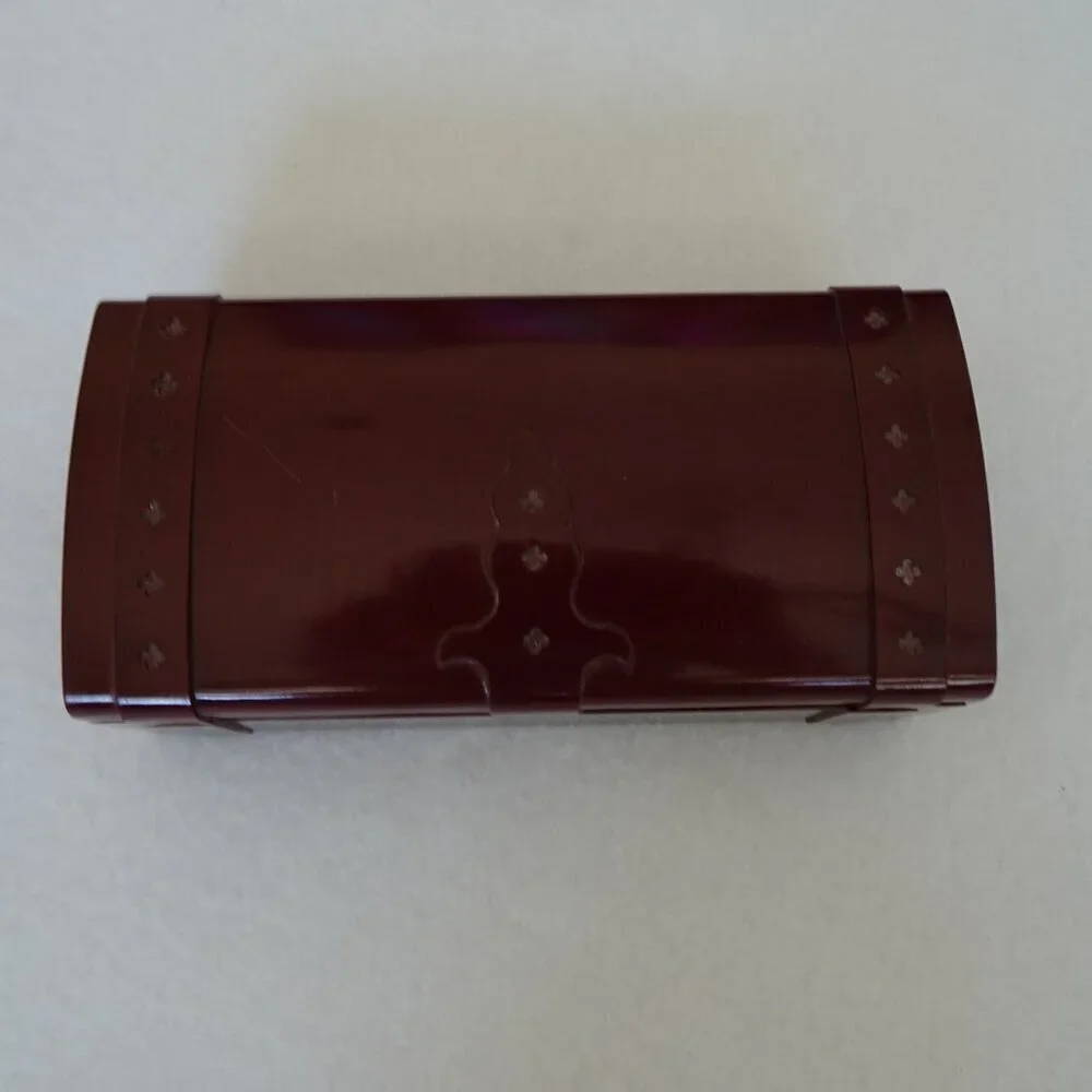 N/A vintage trinket